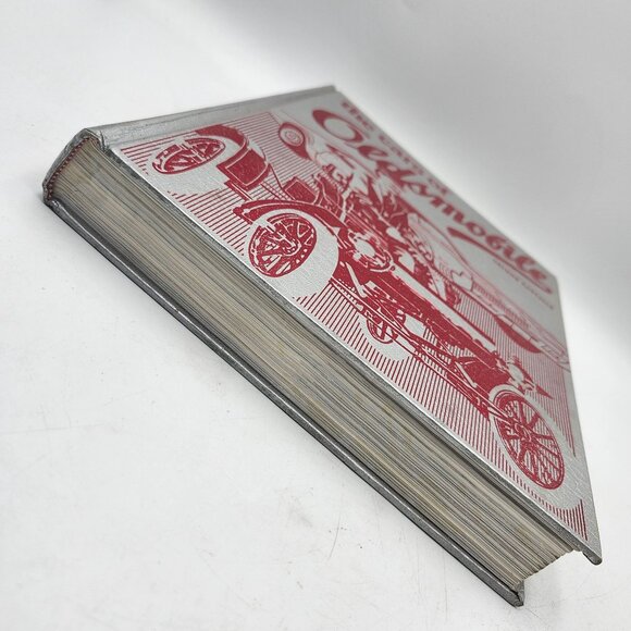 The Cars Of Oldsmobile Dennis Casteele Hardcover Book Signed 1981 Crest - Picture 6 of 9